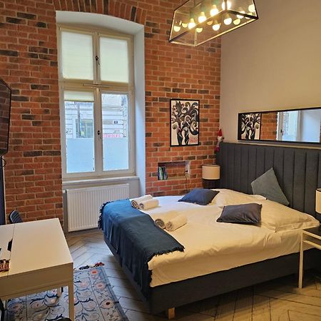 Uroczy Apartament 2 Stare Miasto Kraków Cracóvia Exterior foto