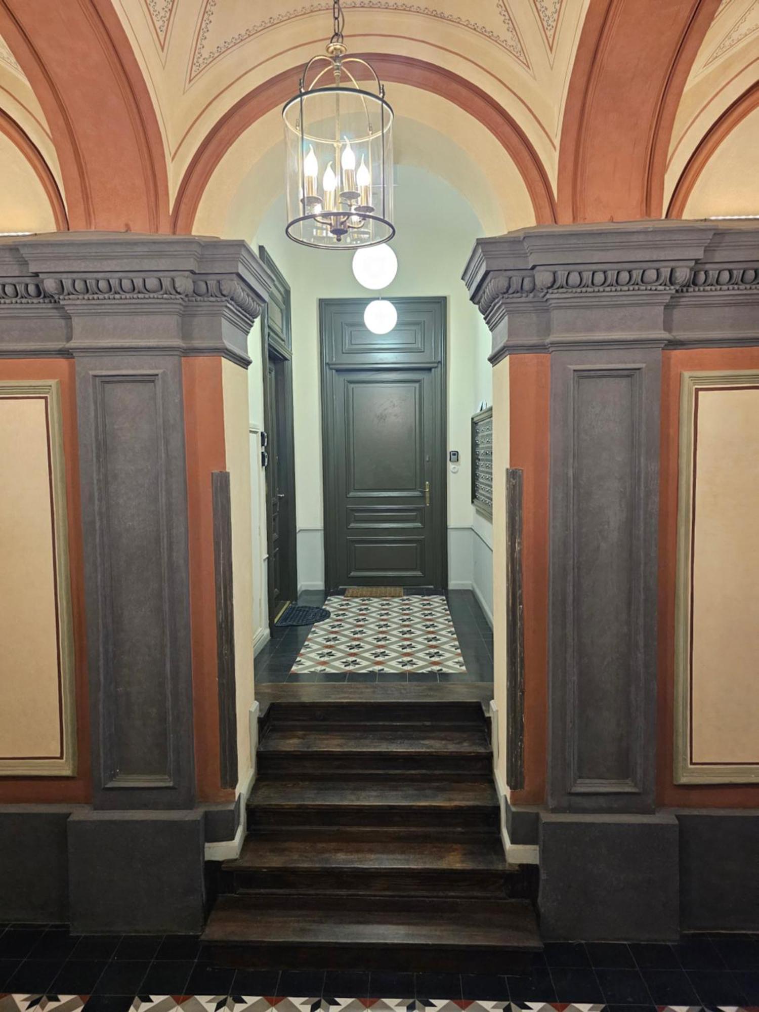 Uroczy Apartament 2 Stare Miasto Kraków Cracóvia Exterior foto